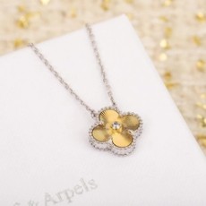 반클리프 앤 아펠 알함브라 골드 다이아 펜던트